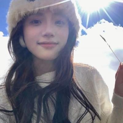 泳池娇娃